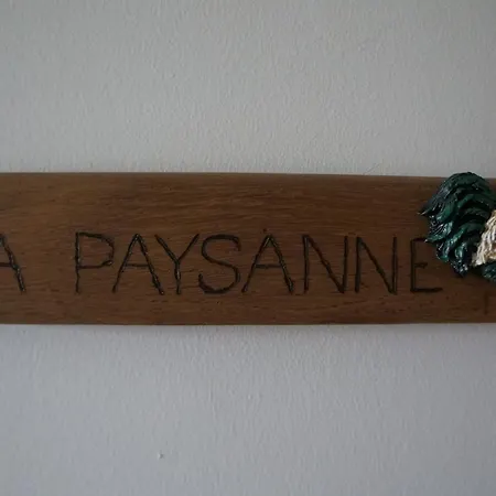 Oda ve Kahvaltı La Grange De Noelie 3*