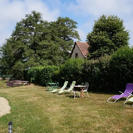 La Grange De Noelie Oda ve Kahvaltı Lanuejouls-et-Privezac